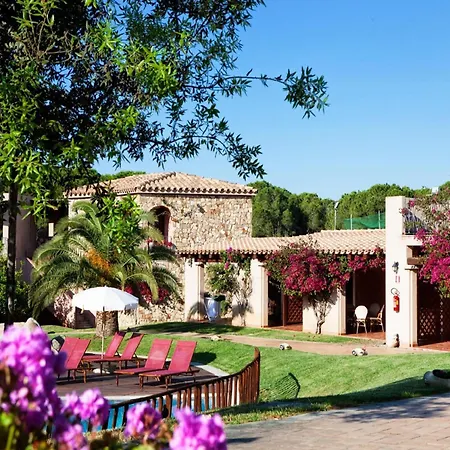 Two-room In A Complex With Communal Pool In Sardinia Villasimius