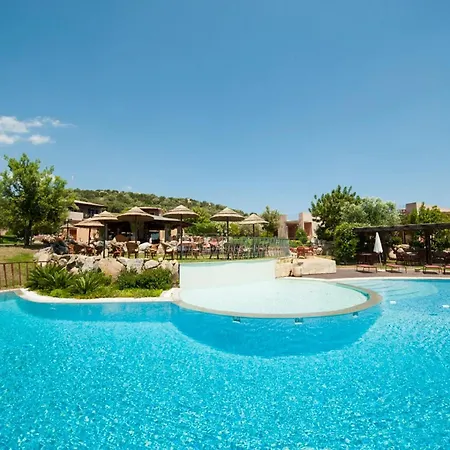 Two-room In A Complex With Communal Pool In Sardinia